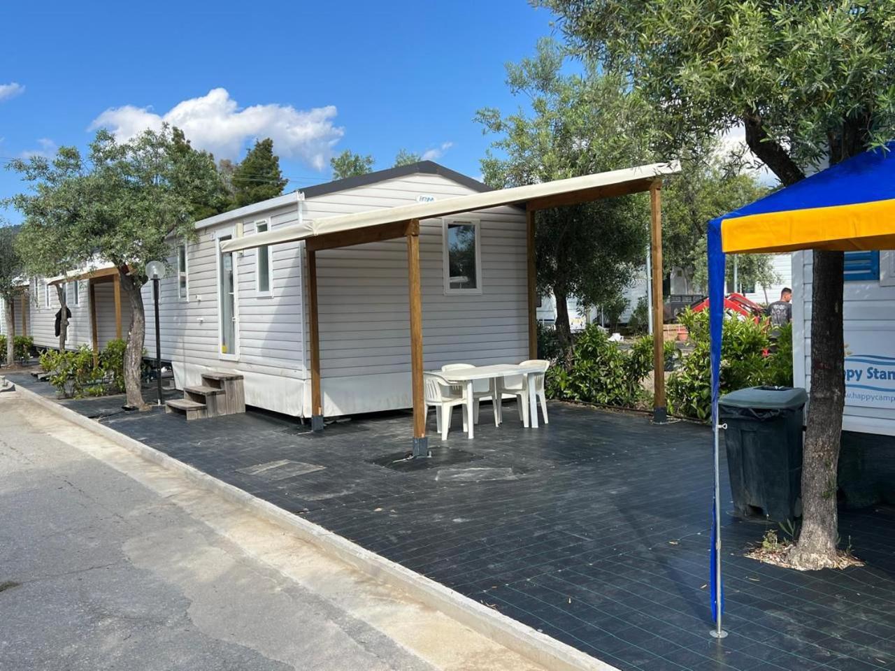 Happy Camp Mobile Homes In Castello Camping & Summer Resort Neos Marmaras Bagian luar foto