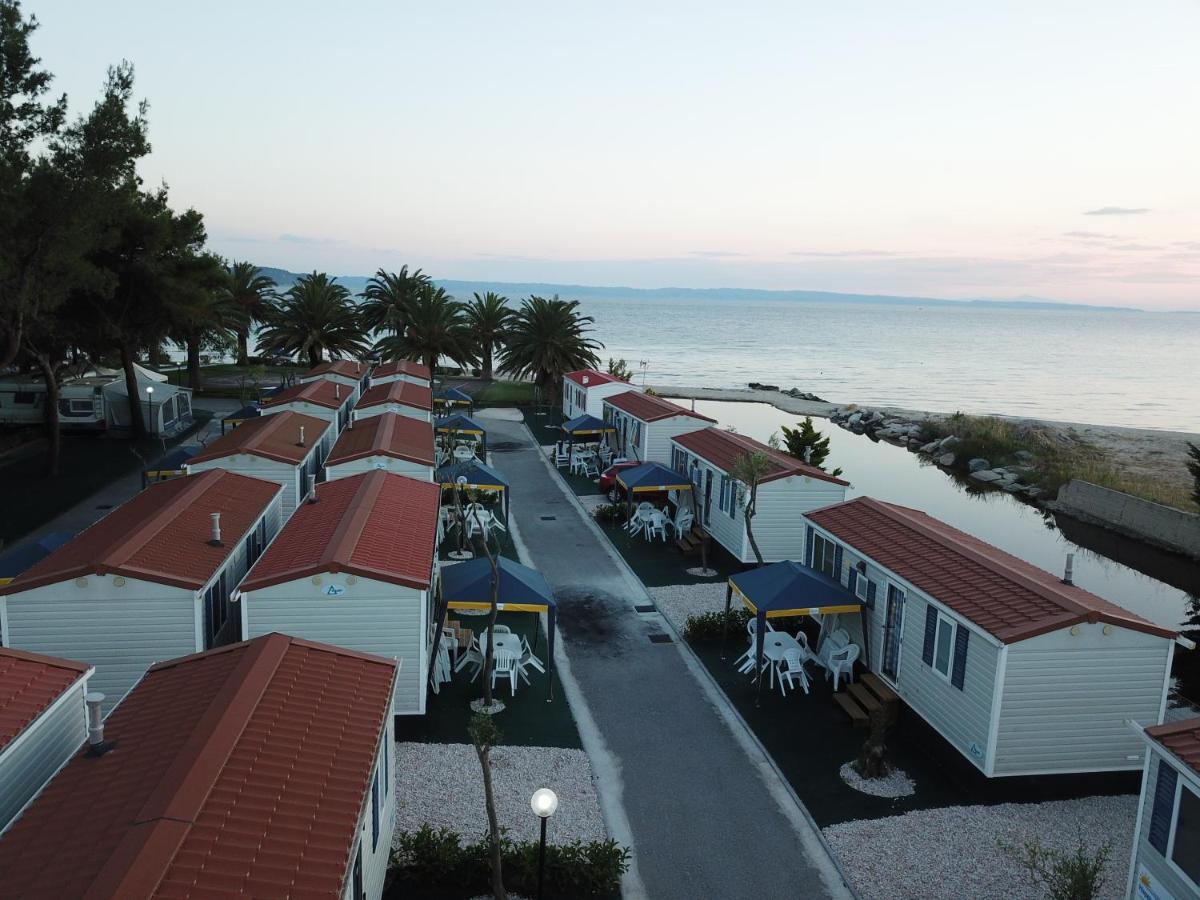 Happy Camp Mobile Homes In Castello Camping & Summer Resort Neos Marmaras Bagian luar foto
